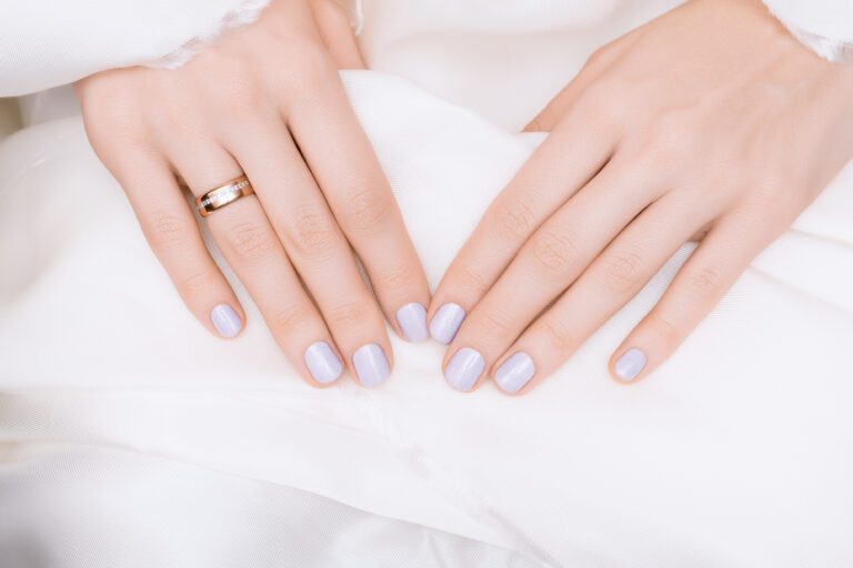 ทาสีเล็บ (Nails Service)